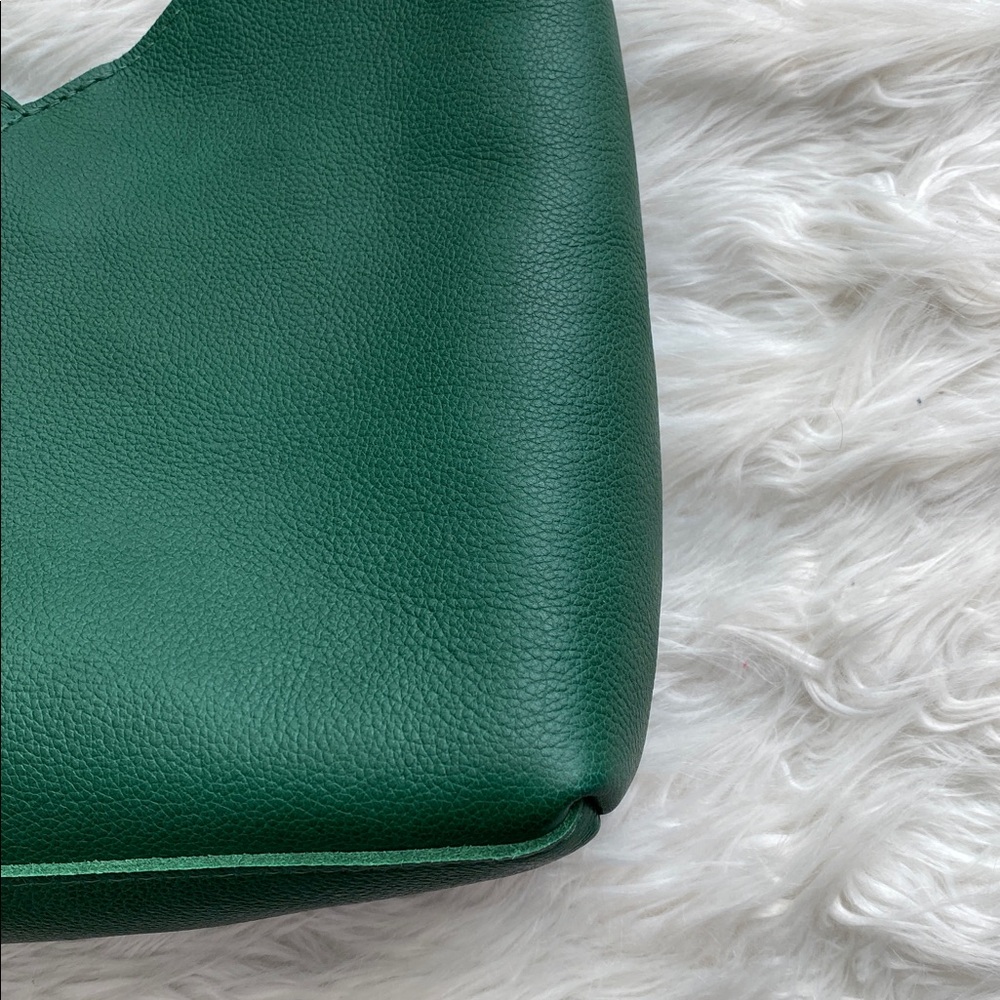 Portland Leather | Naomi Shoulder Bag in Bacalar - Picture 11 of 15